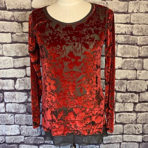 Simply Vera Vera Wang Tops - Simply Vera Red & Black Burnout Design Blouse